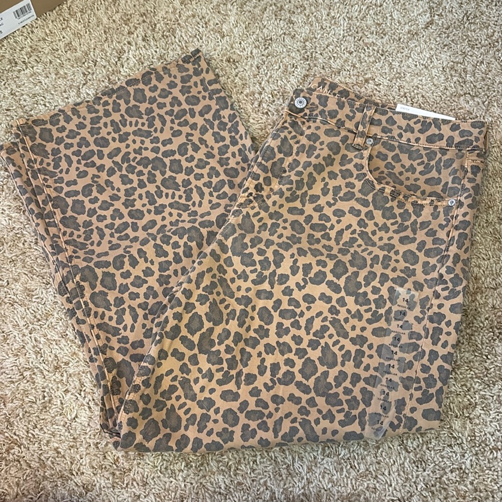 American Eagle size 14 leopard print stovepipe high rise stretch jeans
